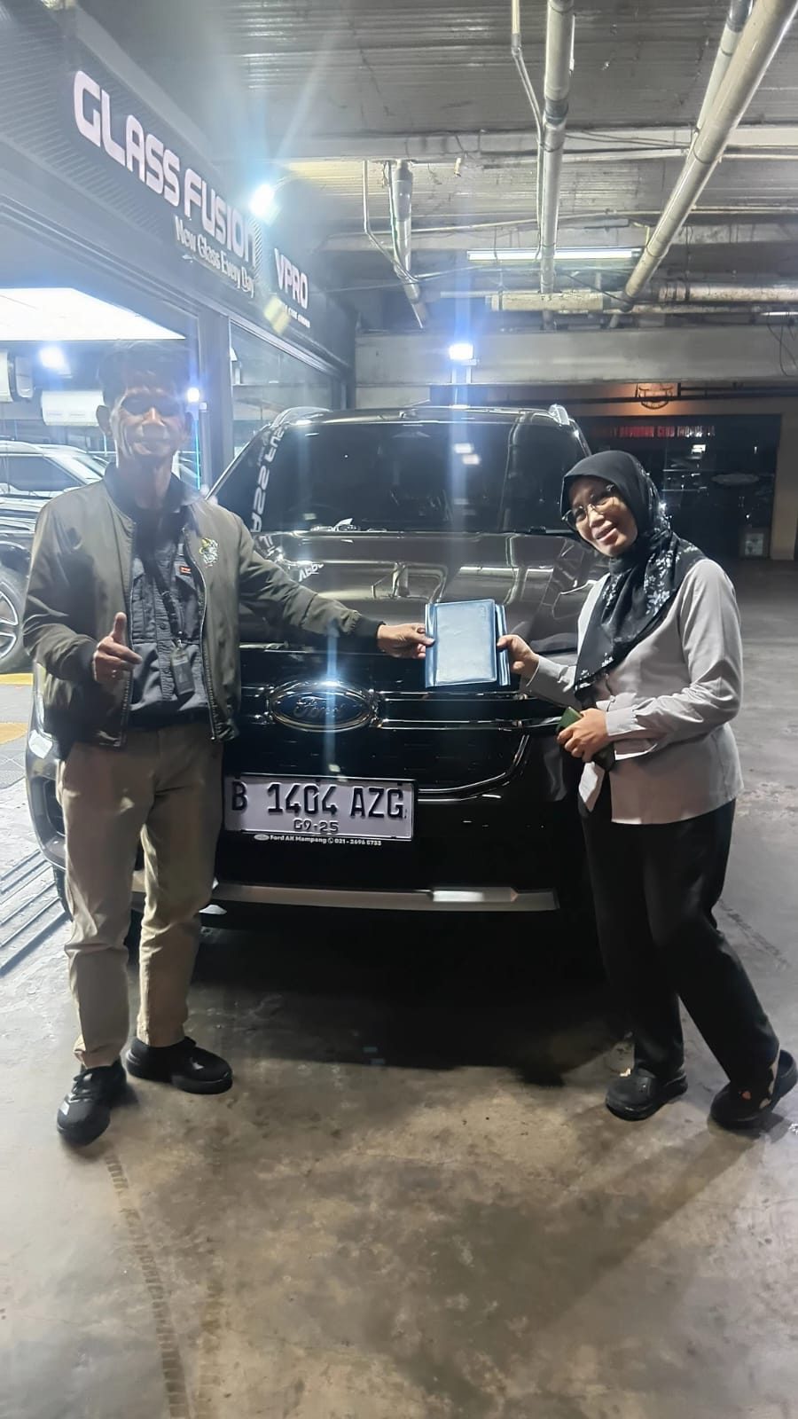 Serah terima unit Ford kepada pelanggan Dealer Ford Jakarta